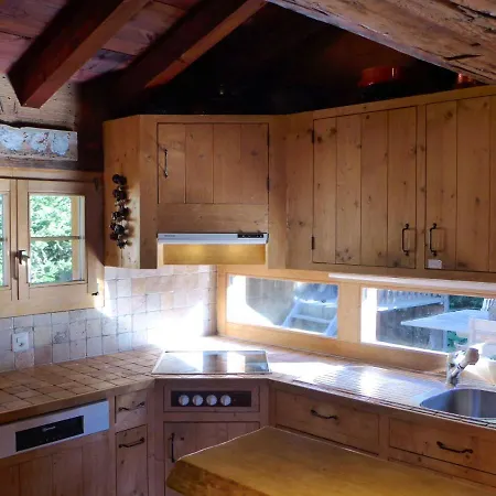 Chalé Filaos By Interhome Verbier